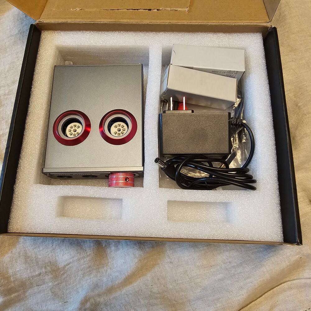 Douk Audio T4 PRO Vacuum Tube Phono Preamp